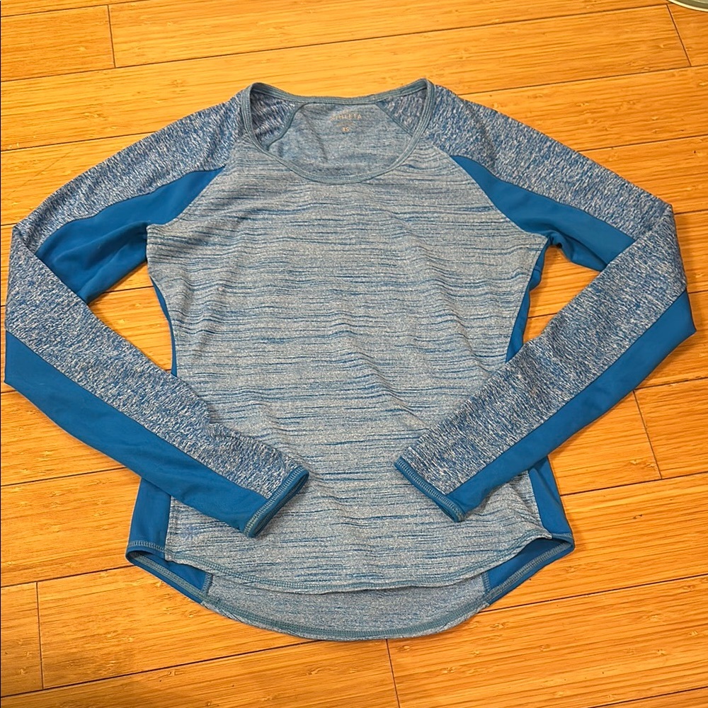 Athleta Blue Fitted Long Sleeve Shirt